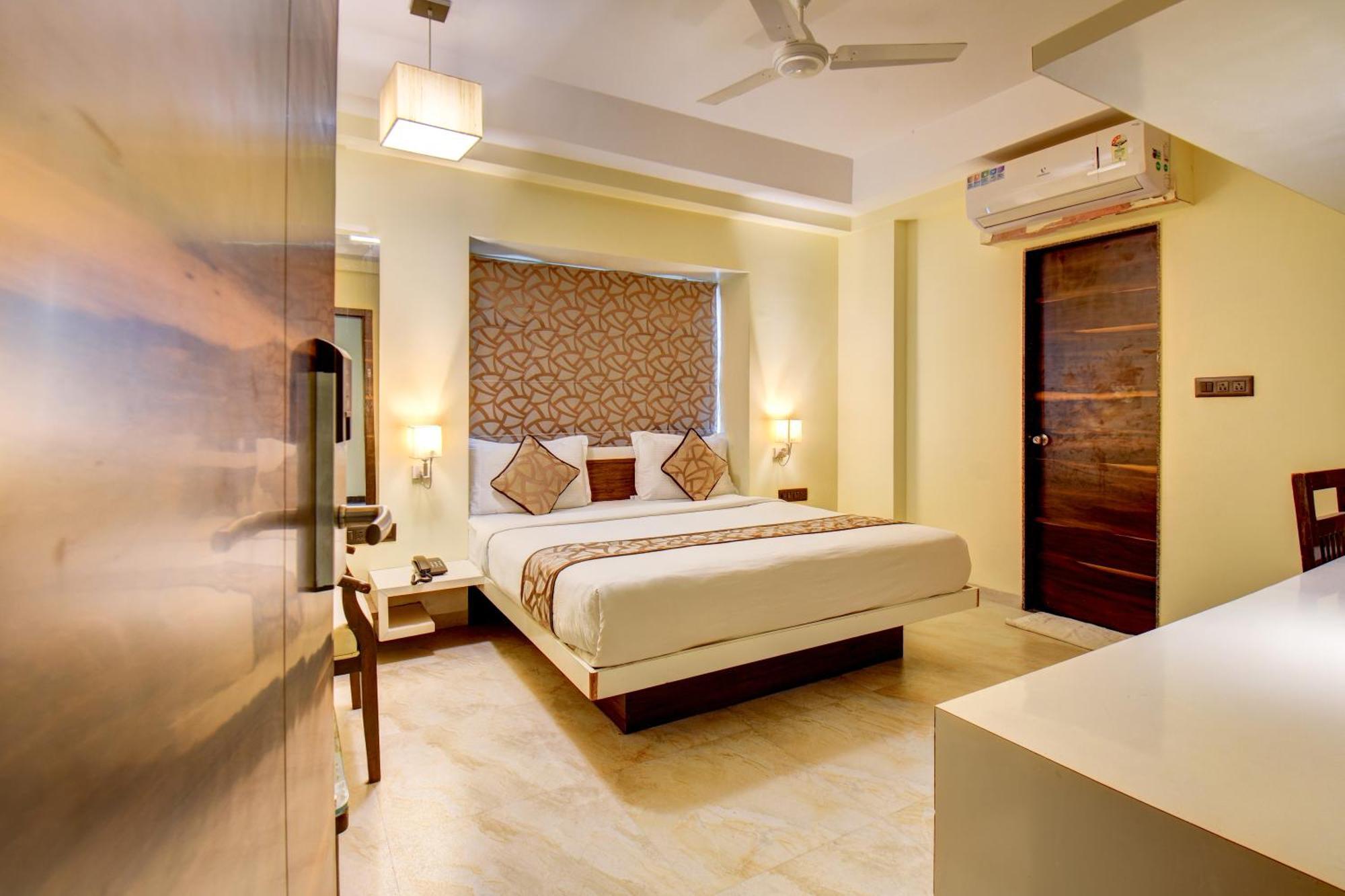 Hotel Deepali Executive Aurangabad  Exterior foto