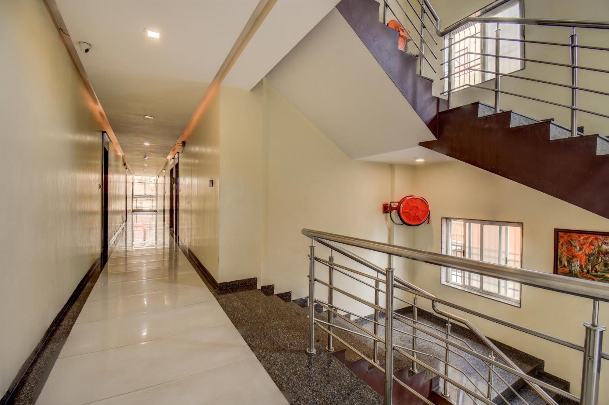 Hotel Deepali Executive Aurangabad  Exterior foto